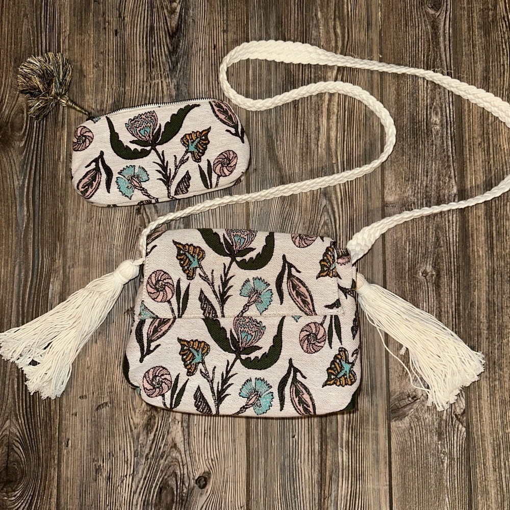 Universal Thread Crossbody Boho Floral Tassel Purse and Wallet Set